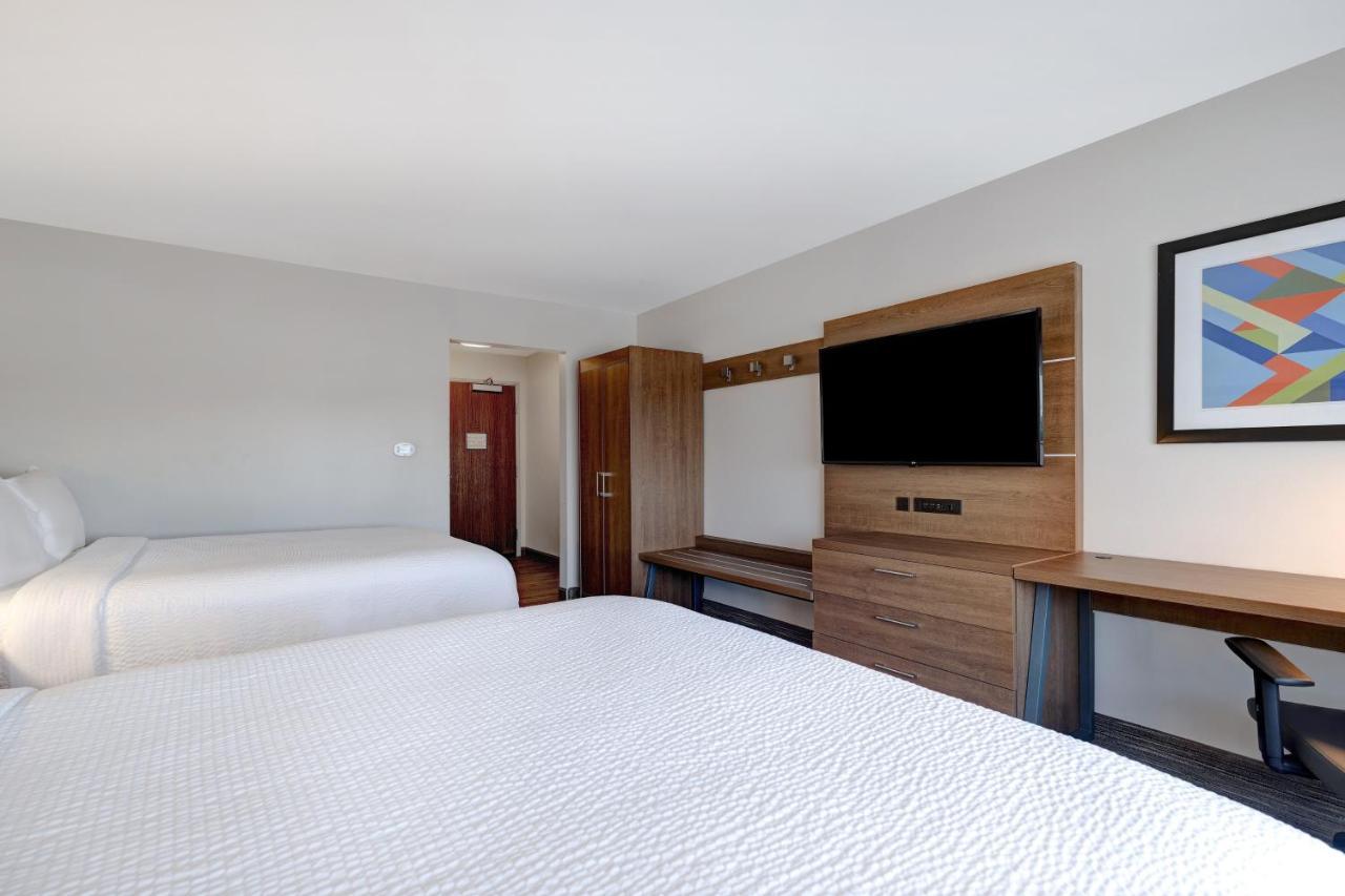 Holiday Inn Express & Suites - Brighton By Ihg Zewnętrze zdjęcie