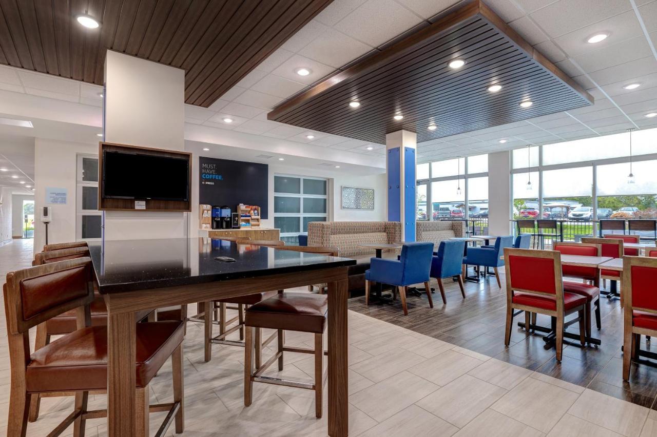 Holiday Inn Express & Suites - Brighton By Ihg Zewnętrze zdjęcie