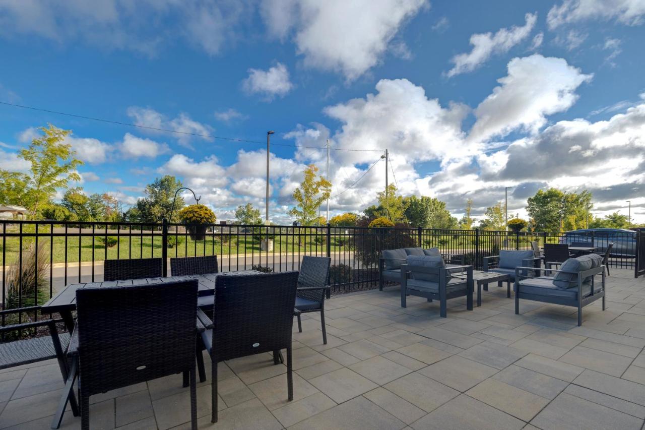 Holiday Inn Express & Suites - Brighton By Ihg Zewnętrze zdjęcie