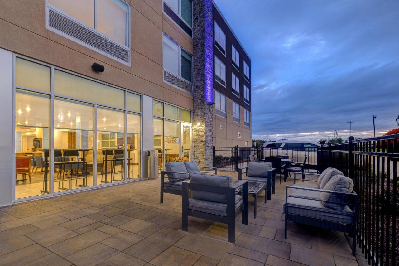 Holiday Inn Express & Suites - Brighton By Ihg Zewnętrze zdjęcie